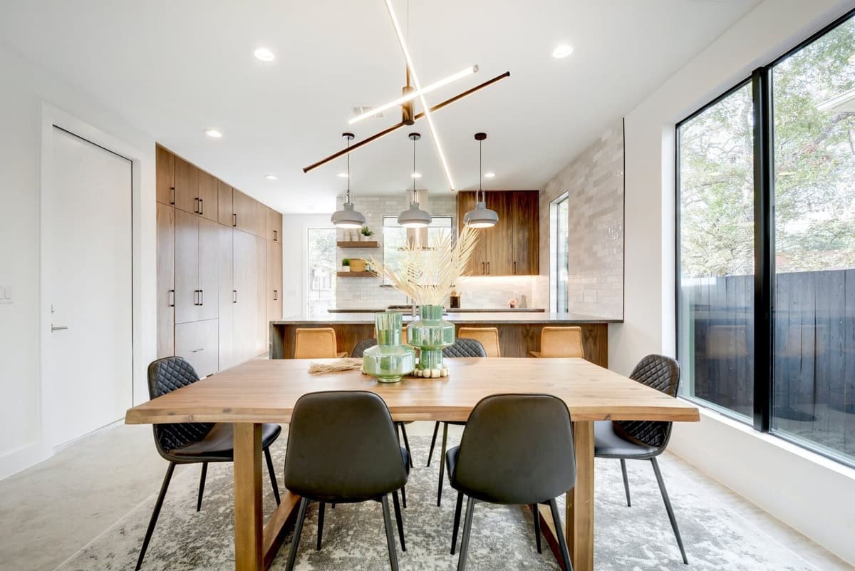 Topos Collective Team